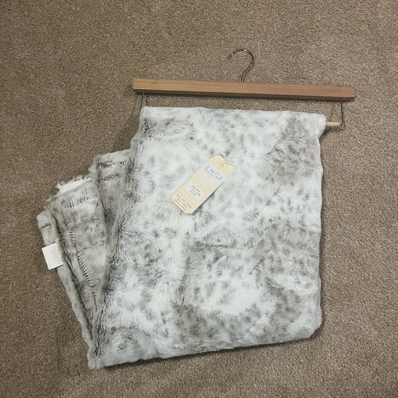 Nicole Miller Bedding Nicole Miller Throw Blanket Poshmark